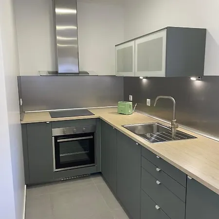 The Orange Tree - Frente By Live And * Abrantes